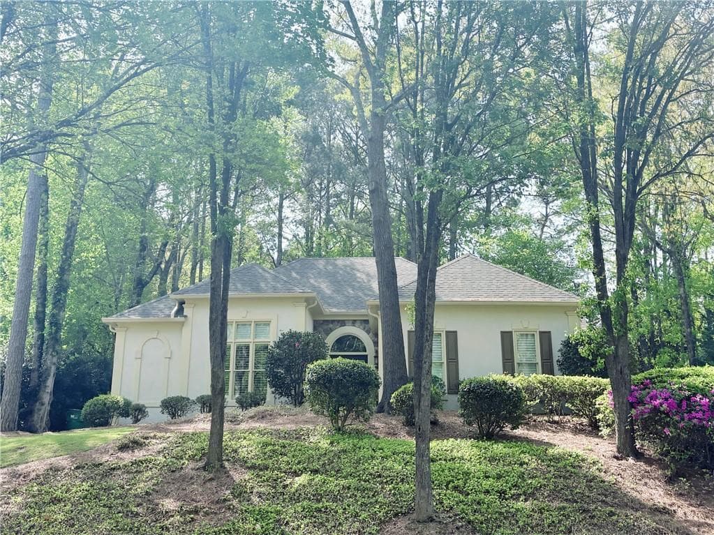 3 bedroom, 3 bathroom, 2,887 sq ft single family residence sold at 3307 Eagle Watch Drive, Woodstock, GA 30189