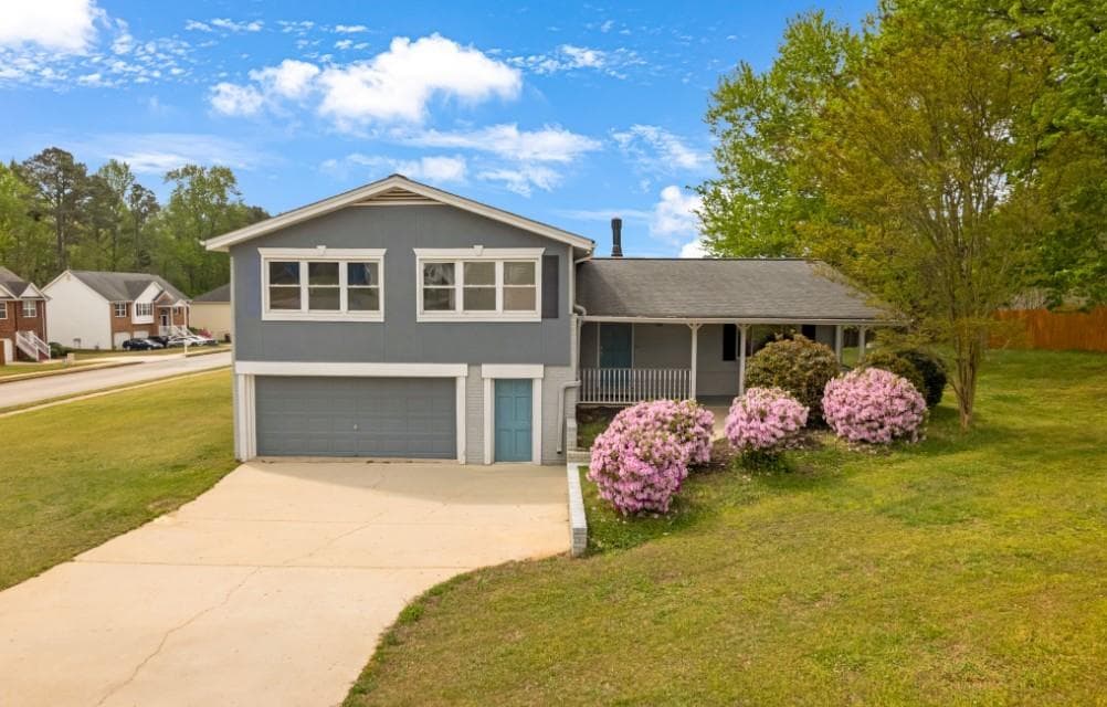 3 bedroom, 2 bathroom, 1,958 sq ft single family residence sold at 3863 Grist Mill, Douglasville, GA 30135