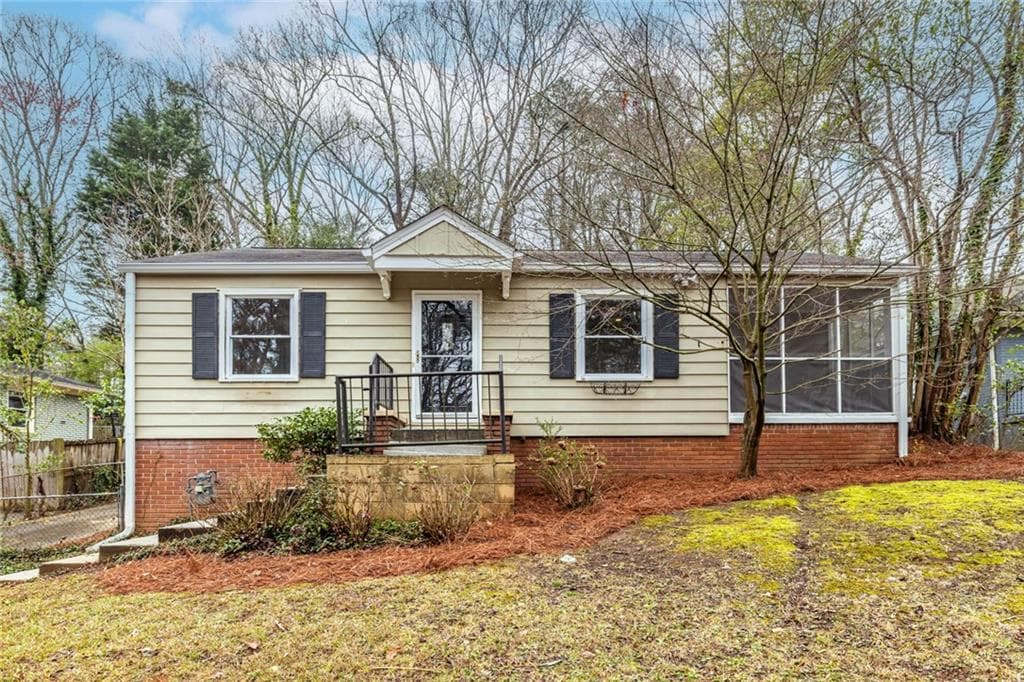 2 bedroom, 1 bathroom, 1,001 sq ft single family residence sold at 1505 Woodland Avenue, Atlanta, GA 30316