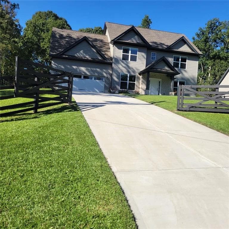 4 bedroom, 3 bathroom, 2,500 sq ft single family residence for sale at 5444 Pleasant Hill Lane, Braselton, GA 30517