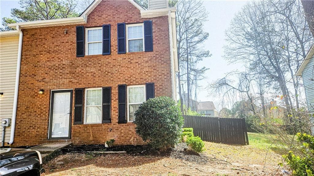 2 bedroom, 3 bathroom, 1,254 sq ft townhouse for sale at 5582 Windwood Road, Atlanta, GA 30349