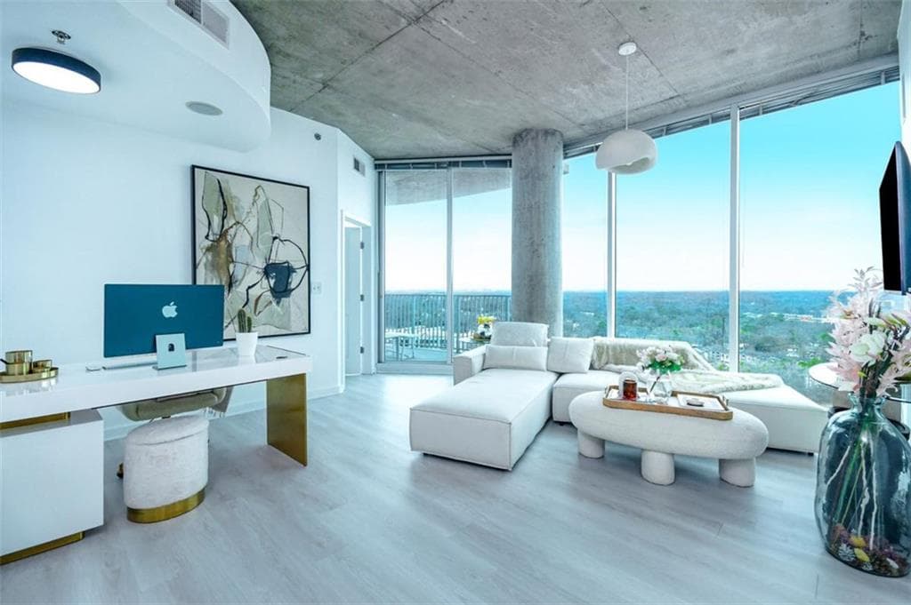 2 bedroom, 2 bathroom, 1,045 sq ft condominium for sale at 361 17th Street 2122, Atlanta, GA 30363