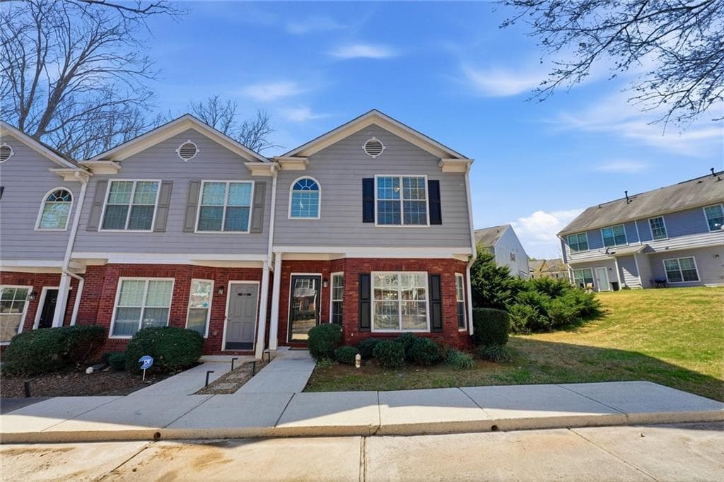 3 bedroom, 3 bathroom, 1,464 sq ft condominium sold at 4831 Walden Lake Pointe, Decatur, GA 30035