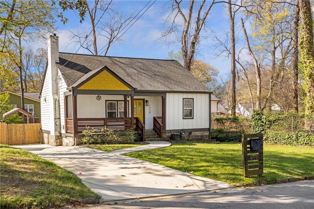 3 bedroom, 2 bathroom, 1,500 sq ft single family residence for sale at 1770 S Olympian Way, Atlanta, GA 30310