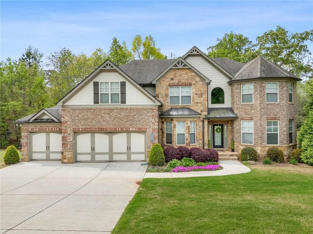 6 bedroom, 5 bathroom, 5,818 sq ft single family residence sold at 5175 Stefan Ridge Way, Buford, GA 30519