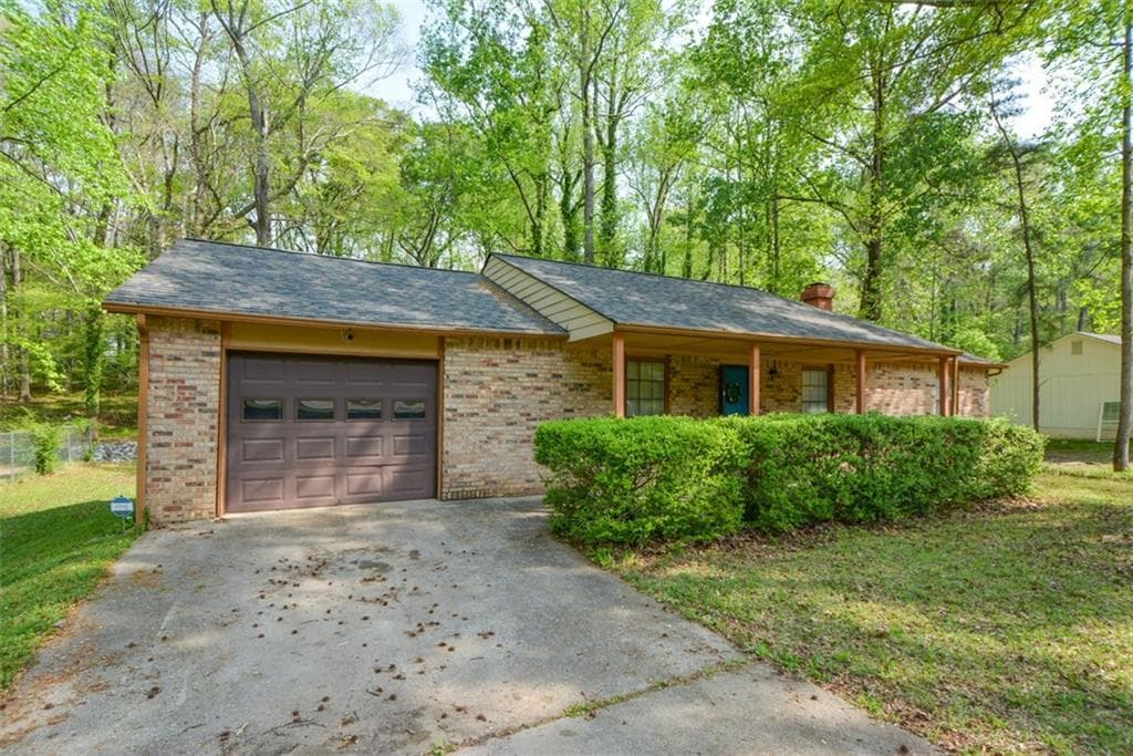 5224 McCarter Station, Stone Mountain, GA 30088 — most recent listing photo