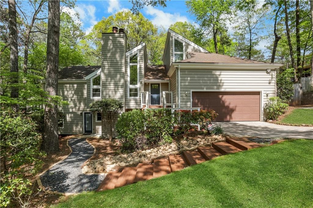 5 bedroom, 3 bathroom, 2,997 sq ft single family residence sold at 225 Tawneywood Way, Alpharetta, GA 30022