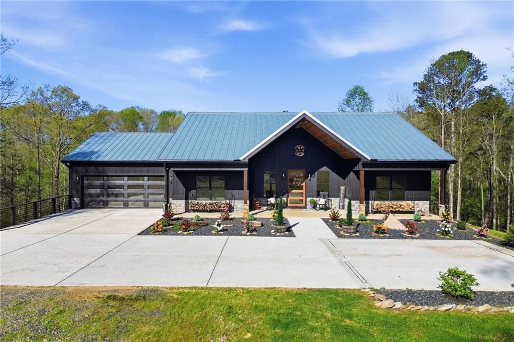 4 bedroom, 3 bathroom, 5,290 sq ft single family residence sold at 736 Town Creek Church Road, Talking Rock, GA 30175