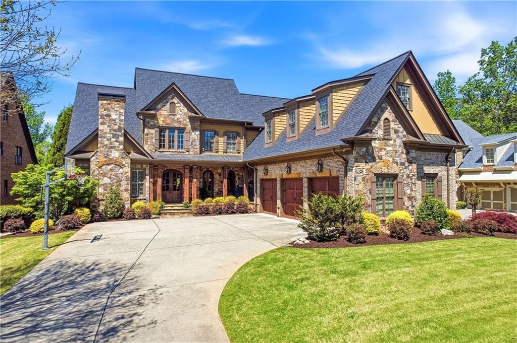 6 bedroom, 7 bathroom, 7,424 sq ft single family residence sold at 3887 Lindsey Road, Marietta, GA 30067