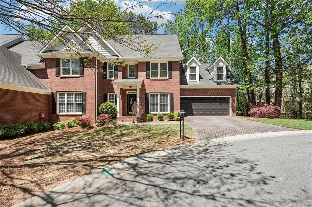 4 bedroom, 3 bathroom, 2,026 sq ft townhouse sold at 7155 Roswell Road 48, Atlanta, GA 30328