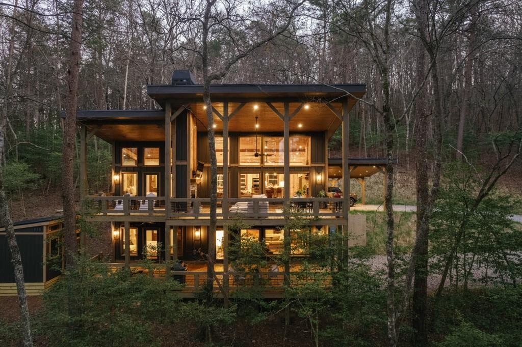 3 bedroom, 3 bathroom, 2,520 sq ft single family residence under contract at 171 Huckleberry Lane, Mineral Bluff, GA 30559