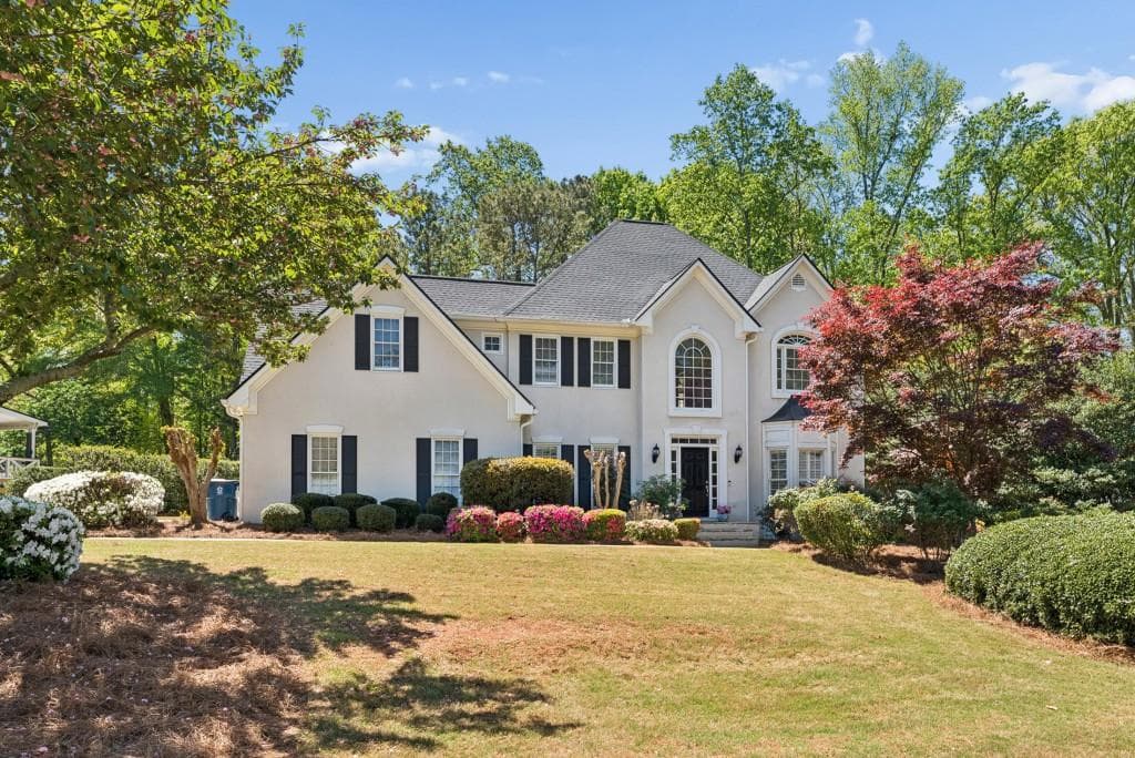 3 bedroom, 3 bathroom, 2,952 sq ft single family residence sold at 12380 Crabapple Chase Drive, Alpharetta, GA 30004