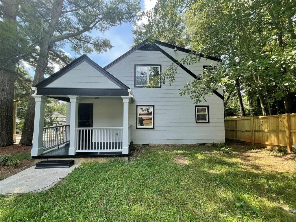 5 bedroom, 2 bathroom, 1,848 sq ft single family residence for sale at 1489 Avon, Atlanta, GA 30311