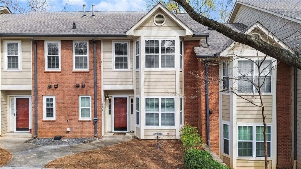 4 bedroom, 4 bathroom, 2,053 sq ft condominium sold at 626 McGill 626, Atlanta, GA 30312