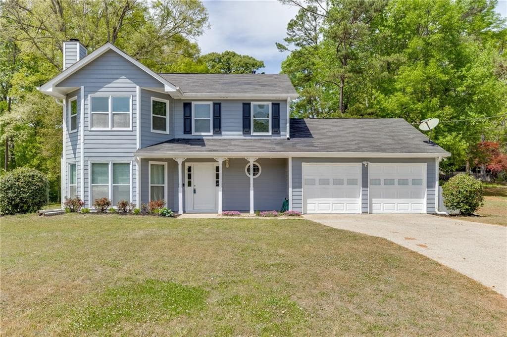811 Forest Park Lane, Suwanee, GA 30024 — most recent listing photo