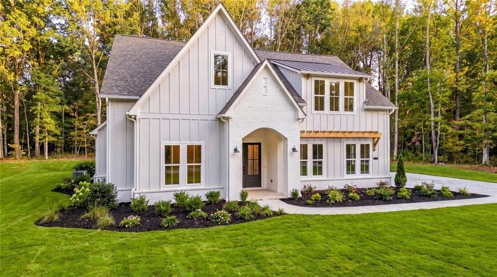5 bedroom, 5 bathroom, 3,043 sq ft single family residence sold at 6595 Rhett, Cumming, GA 30028