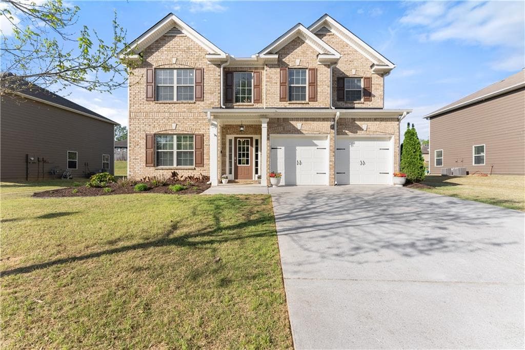 5 bedroom, 3 bathroom, 2,528 sq ft single family residence sold at 5665 Bucknell Trace, Cumming, GA 30028