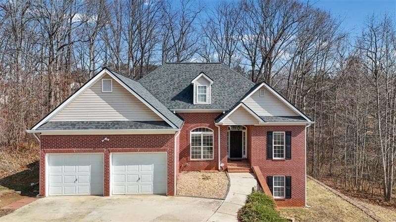 6 bedroom, 3 bathroom, 3,579 sq ft single family residence sold at 160 Amidon Drive, Villa Rica, GA 30180