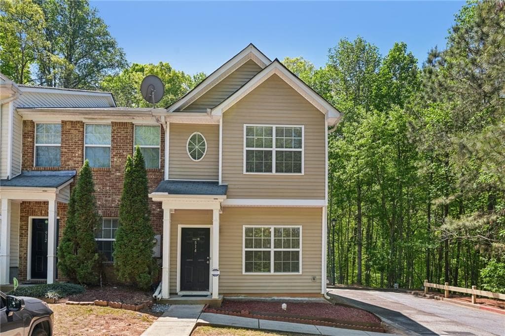 2 bedroom, 3 bathroom, 1,418 sq ft townhouse sold at 514 Berckman Drive, Lilburn, GA 30047