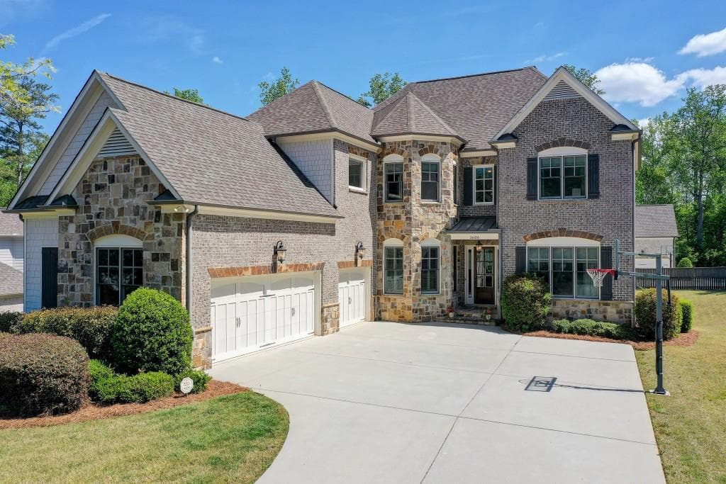 6 bedroom, 6 bathroom, 6,216 sq ft single family residence sold at 3606 Childers Way, Roswell, GA 30075