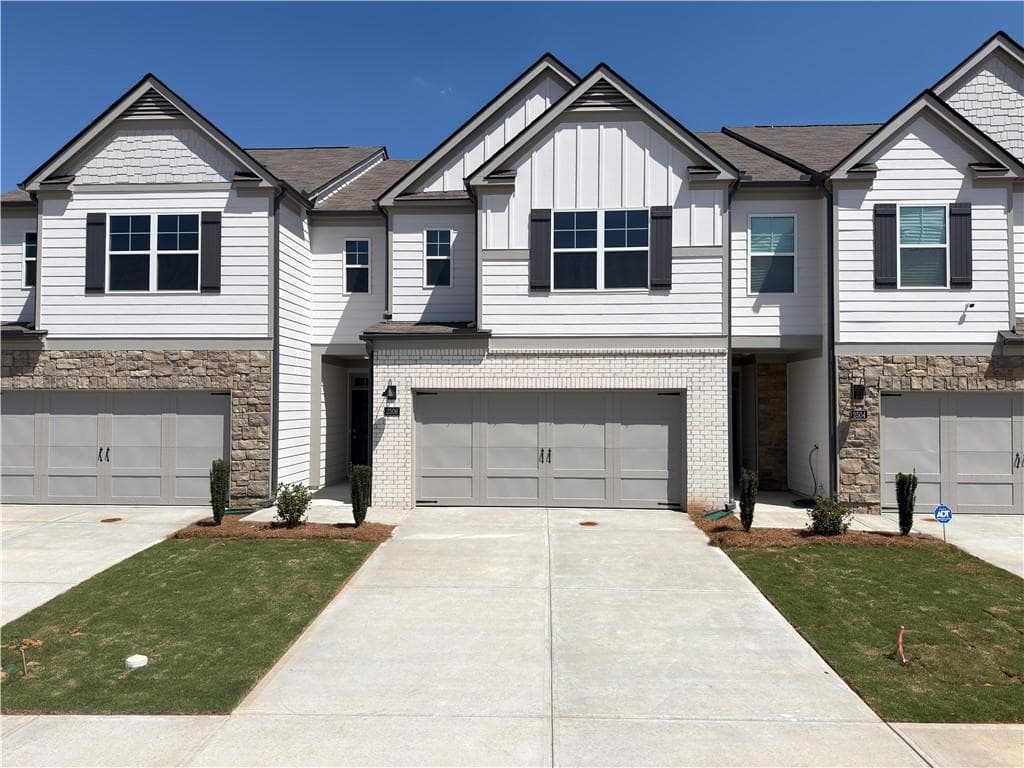 3 bedroom, 3 bathroom, 2,026 sq ft townhouse sold at 2506 Acacia Walk, Acworth, GA 30101
