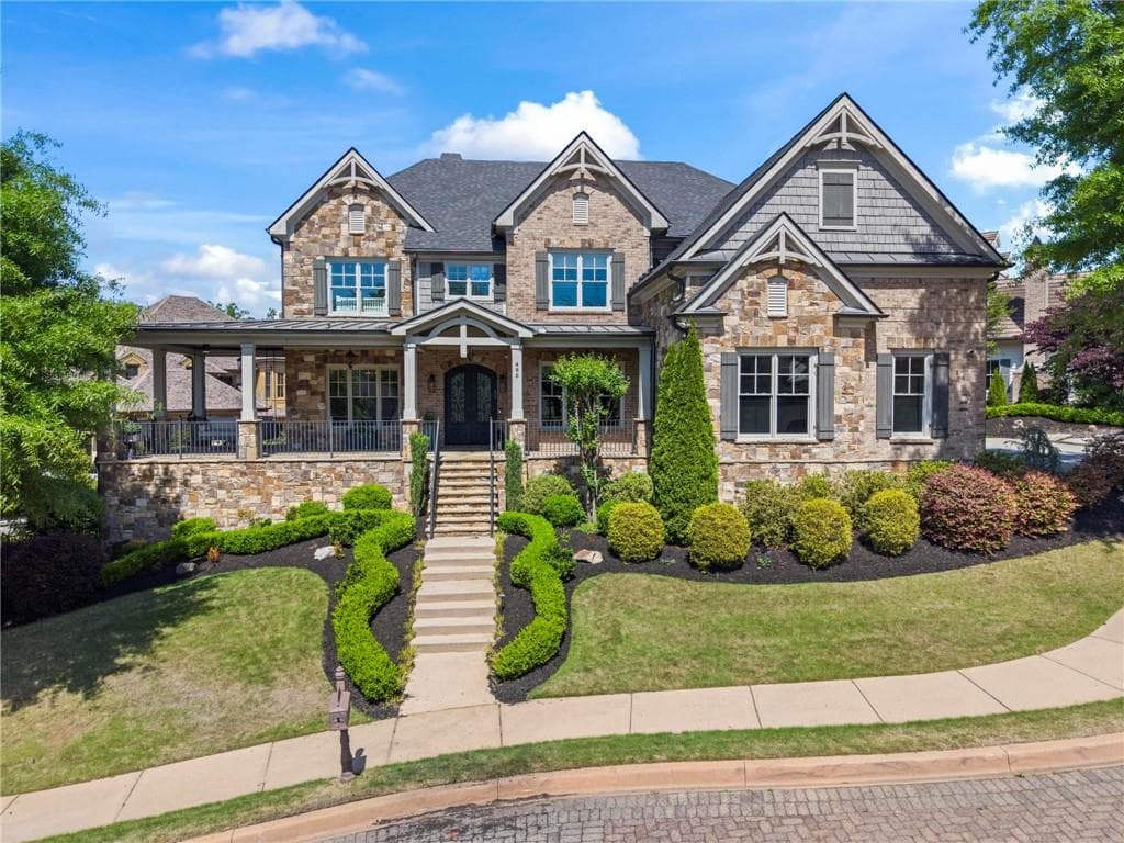 6 bedroom, 6 bathroom, 6,098 sq ft single family residence sold at 490 Belada Boulevard, Atlanta, GA 30342