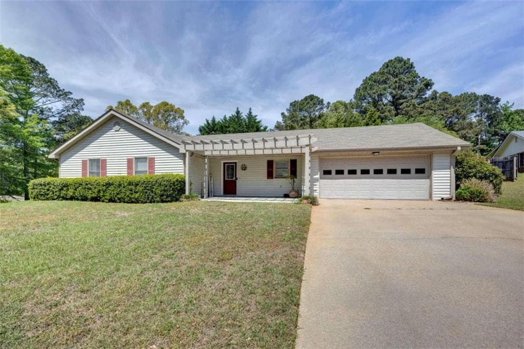 3 bedroom, 2 bathroom, 1,387 sq ft single family residence sold at 1920 Heritage Place, Conyers, GA 30094