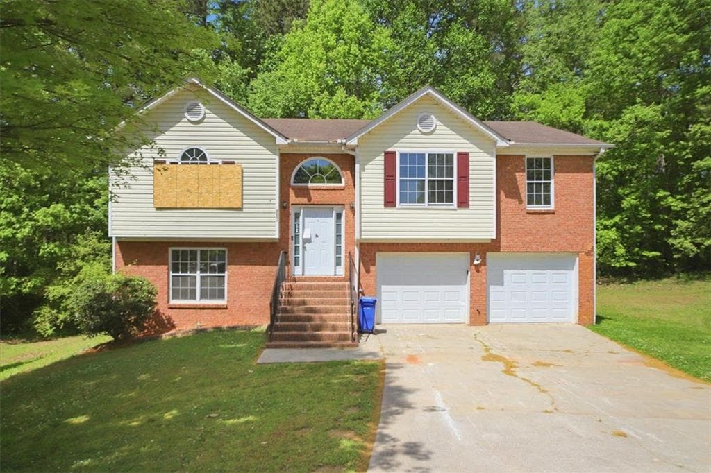 6052 Arbor Links Road, Lithonia, GA 30058 — most recent listing photo