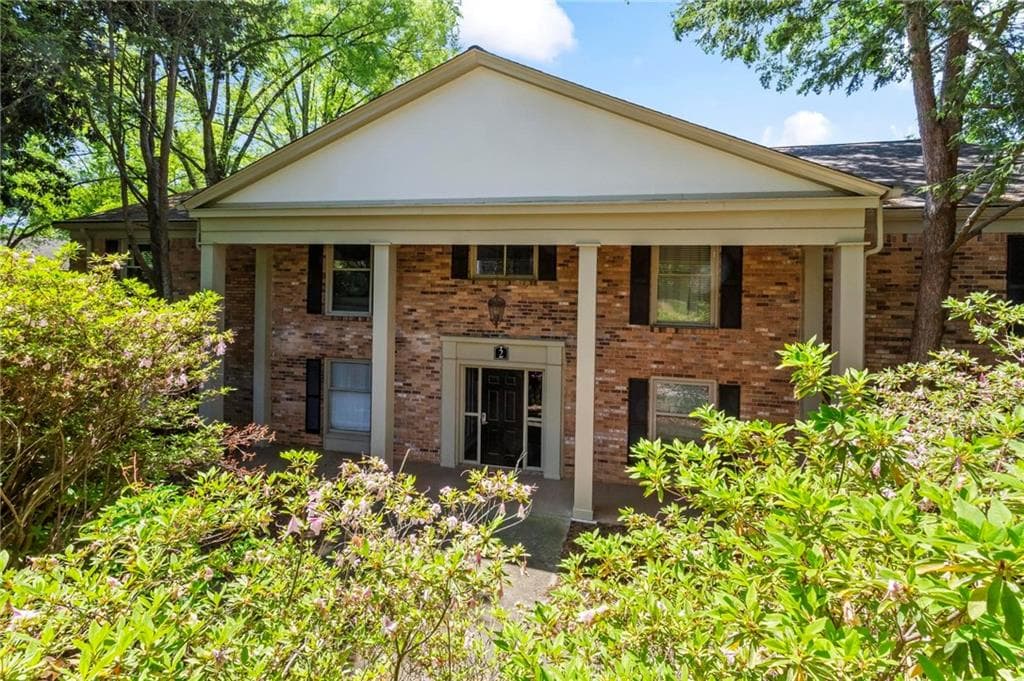 2 bedroom, 1 bathroom, 1,036 sq ft condominium sold at 3650 Ashford Dunwoody Road 227, Atlanta, GA 30319