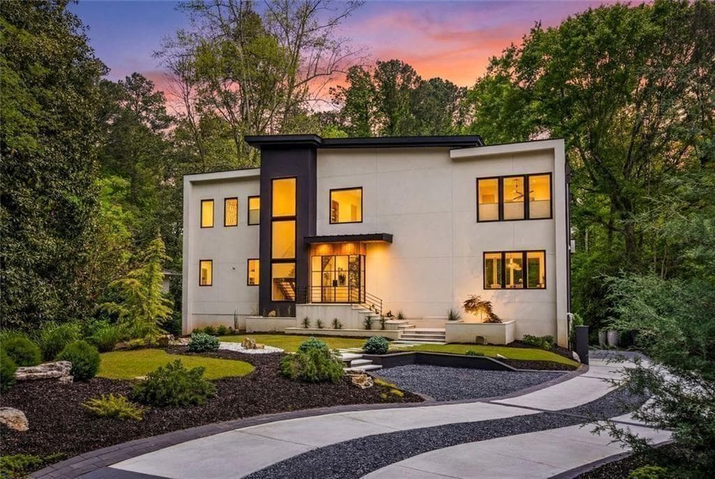 5 bedroom, 6 bathroom, 4,000 sq ft single family residence sold at 17 Interlochen Drive, Atlanta, GA 30342