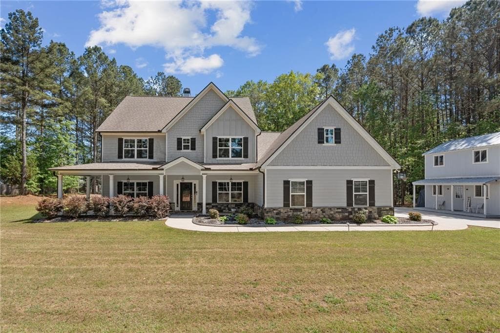 4 bedroom, 4 bathroom, 3,611 sq ft single family residence sold at 800 Rockhouse Road, Senoia, GA 30276