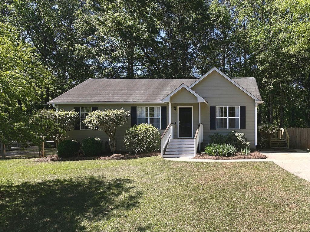 3 bedroom, 2 bathroom, 1,118 sq ft single family residence sold at 1306 Davis Mill Road, Dallas, GA 30157