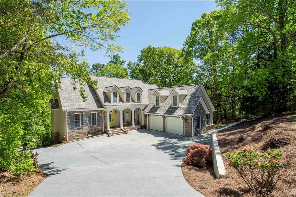 4 bedroom, 4 bathroom, 4,800 sq ft single family residence for sale at 31 Rocky Circle, White, GA 30184
