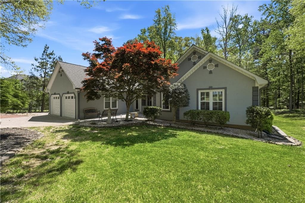 5 bedroom, 5 bathroom, 5,400 sq ft single family residence sold at 1104 Fox Lane, Woodstock, GA 30188