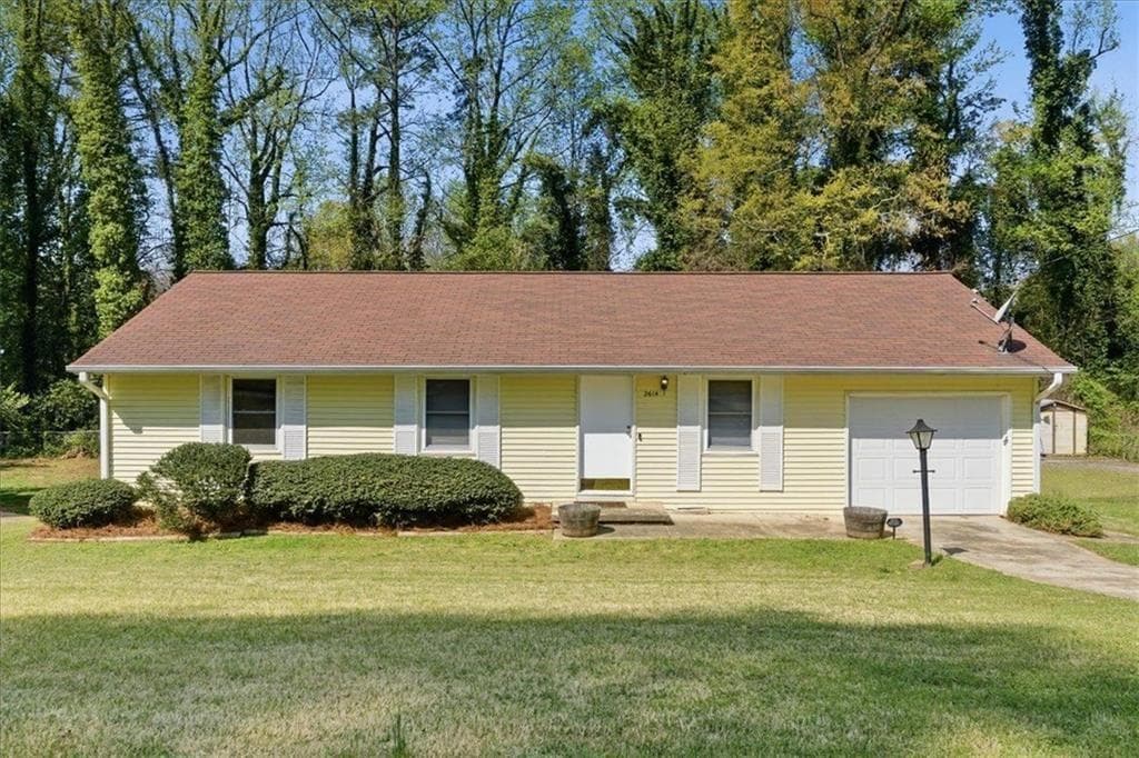 3 bedroom, 1 bathroom, 1,536 sq ft single family residence sold at 2614 Spring Drive, Smyrna, GA 30080