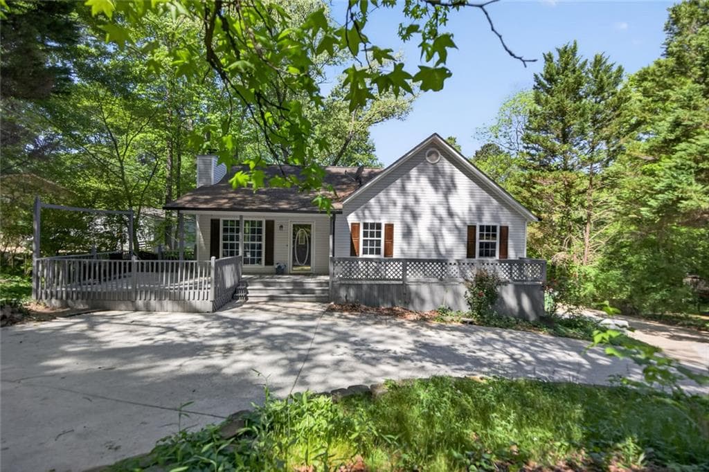 4 bedroom, 3 bathroom, 2,150 sq ft single family residence sold at 190 Killian, Canton, GA 30114