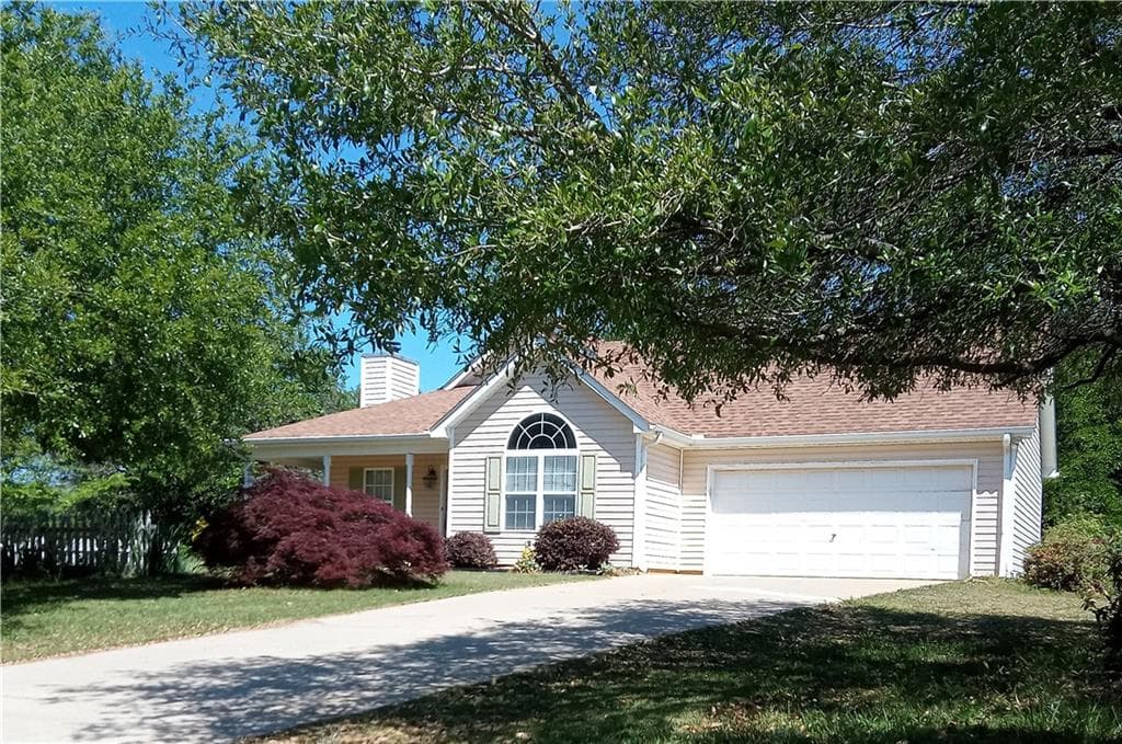 3 bedroom, 2 bathroom, 1,455 sq ft single family residence sold at 1109 Larkspur Drive, Locust Grove, GA 30248