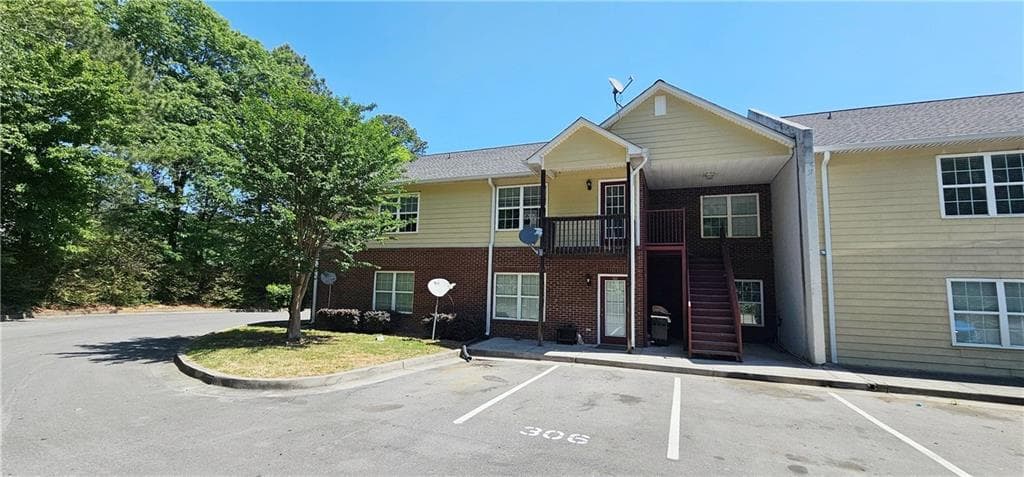 2 bedroom, 2 bathroom, 1,153 sq ft condominium sold at 316 Waterford Drive, Calhoun, GA 30701