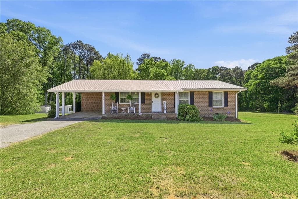 3 bedroom, 2 bathroom, 1,350 sq ft single family residence sold at 2840 Bold Springs Road, Monroe, GA 30656