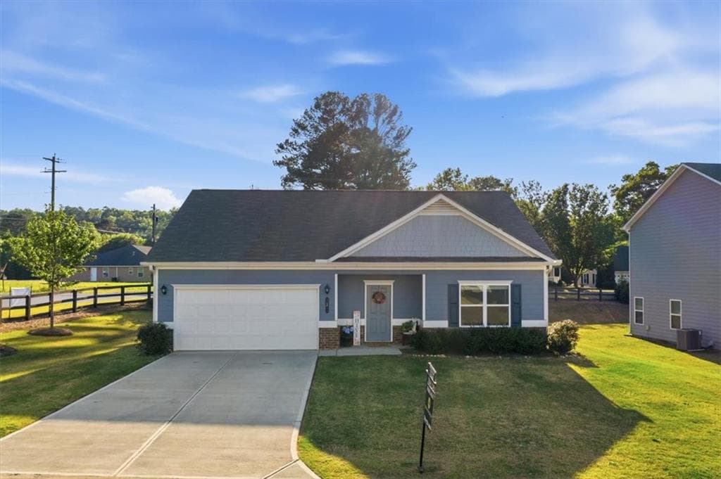 3 bedroom, 2 bathroom, 1,460 sq ft single family residence for sale at 1 Longbrooke Drive, Rome, GA 30161