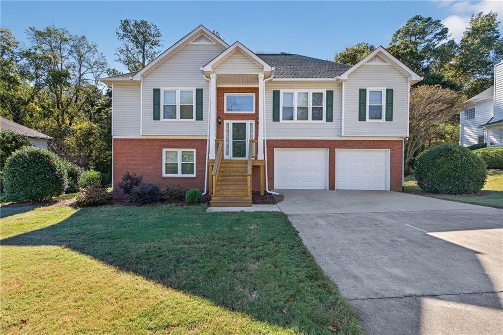 3 bedroom, 3 bathroom, 2,336 sq ft single family residence sold at 5843 Millers Pond Lane, Powder Springs, GA 30127