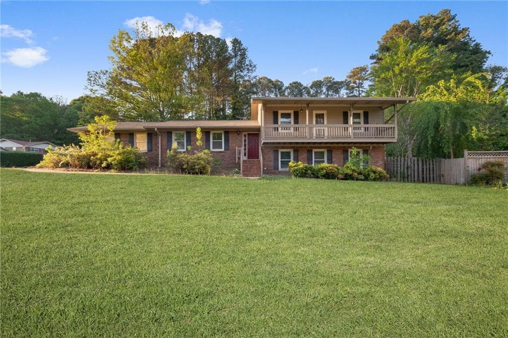 4 bedroom, 3 bathroom, 2,470 sq ft single family residence sold at 1458 Tall Pines Drive, Douglasville, GA 30134