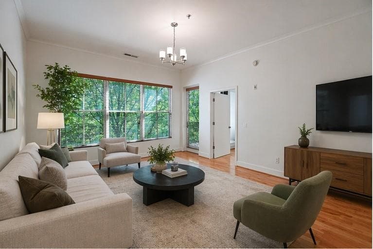 2 bedroom, 2 bathroom, 1,062 sq ft condominium sold at 384 Ralph Mcgill Boulevard 301, Atlanta, GA 30312