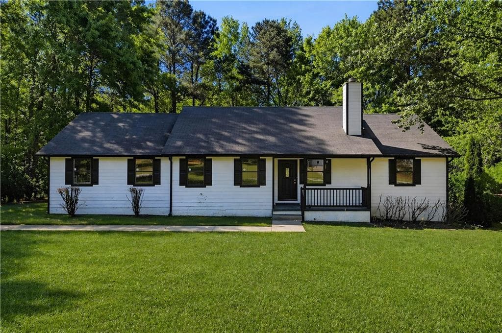 3 bedroom, 2 bathroom, 1,522 sq ft single family residence sold at 7145 Stonecreek Drive, Douglasville, GA 30134