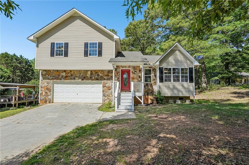 3 bedroom, 2 bathroom, 1,336 sq ft single family residence sold at 759 Buck Boulevard, Calhoun, GA 30701