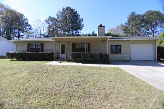 3 bedroom, 2 bathroom, 1,176 sq ft single family residence sold at 1061 Walnut Creek Lane, Jonesboro, GA 30238