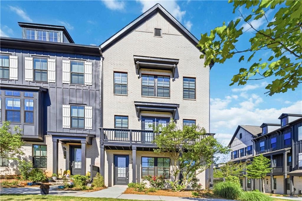 4 bedroom, 4 bathroom, 2,525 sq ft townhouse sold at 972 Catamaran Court, Alpharetta, GA 30005