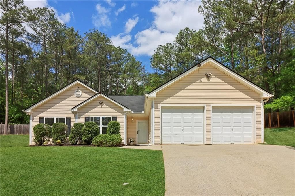 3 bedroom, 2 bathroom, 1,398 sq ft single family residence sold at 9126 Comstock Court, Covington, GA 30014