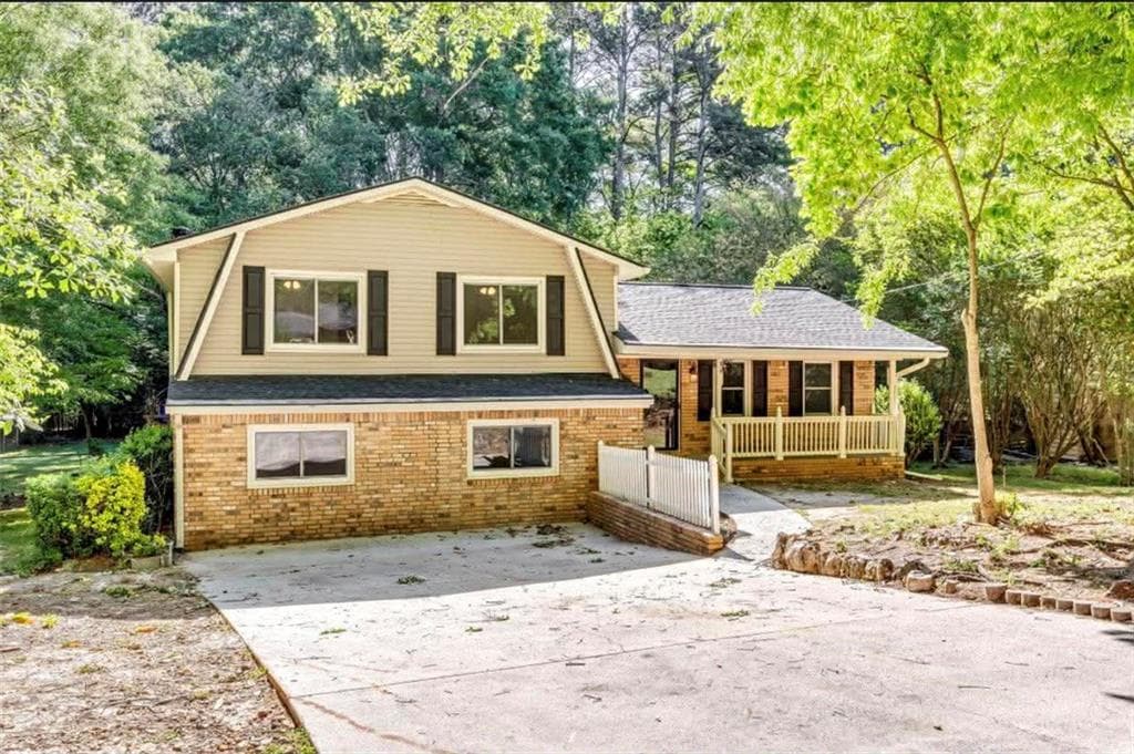 4 bedroom, 3 bathroom, 2,390 sq ft single family residence sold at 3361 Bryan Way, Marietta, GA 30008