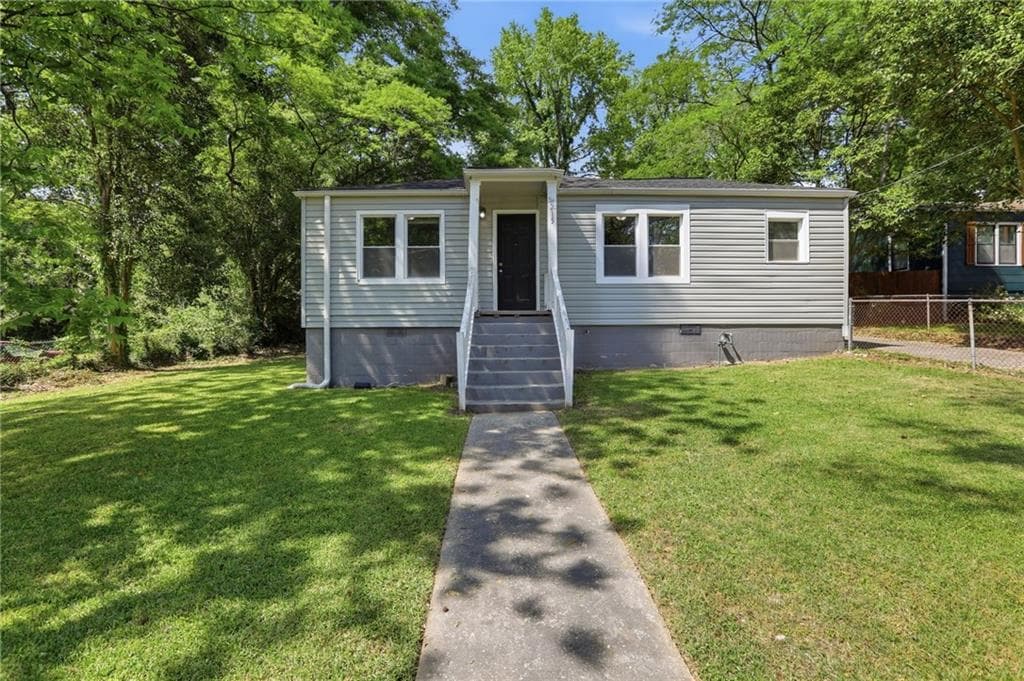 2 bedroom, 1 bathroom, 988 sq ft single family residence sold at 215 Moreland Way, Atlanta, GA 30354